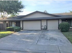 10922 Scotsman Way in Rancho Cordova, CA - Building Photo