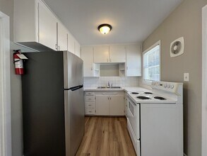 2830-2836-2836 SE 50th Ave in Portland, OR - Building Photo - Building Photo