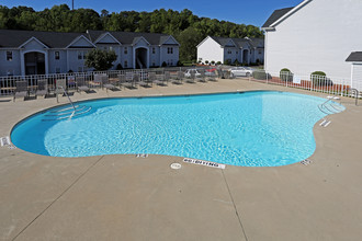 Hudson Woods Apartments in Gastonia, NC - Foto de edificio - Building Photo