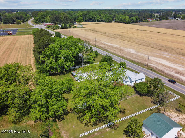 801 NC-33 in Chocowinity, NC - Building Photo - Building Photo