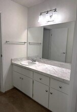 288 Whitmore St in Oakland, CA - Building Photo - Building Photo