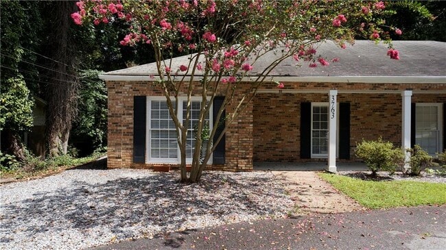 3763 Ashford Dunwoody Rd NE in Atlanta, GA - Building Photo - Building Photo