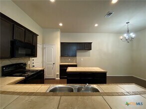 506 Creekside Cir in New Braunfels, TX - Building Photo - Building Photo