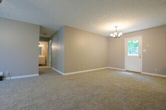 576 Cabot Cove in Clarksville, TN - Building Photo - Building Photo