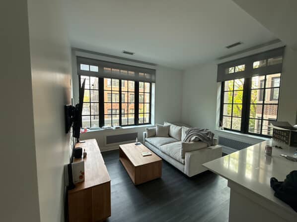 2300 N Lincoln Park W