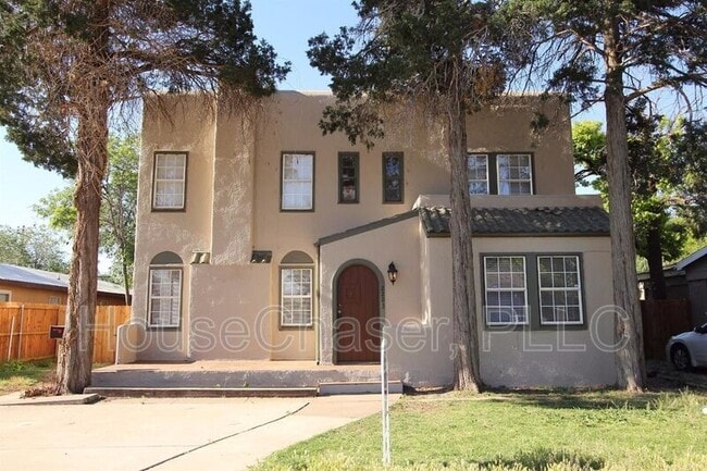 property at 2203 20th St
