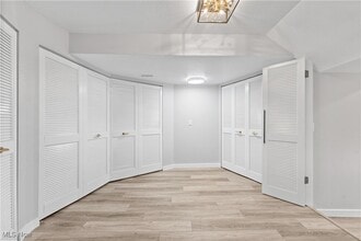 28007 Sites Rd in Bay Village, OH - Building Photo - Building Photo