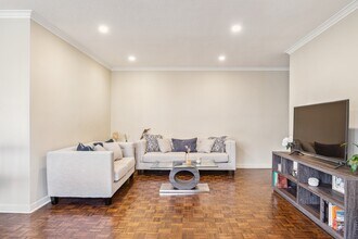 1 A Dale Ave in Toronto, ON - Building Photo - Building Photo