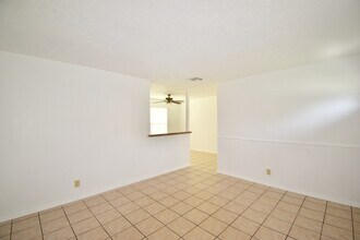 6903 Tallahasse Dr in San Antonio, TX - Building Photo - Building Photo