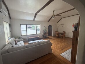 324 Mansion Ave in Chico, CA - Building Photo - Building Photo