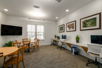 Cypress Creek Stoney Ridge in Del Valle, TX - Building Photo - Interior Photo