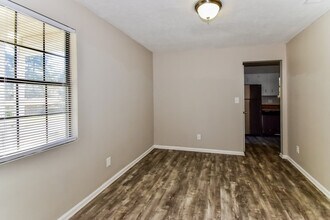 529 Bradley Dr in North Augusta, SC - Building Photo - Building Photo