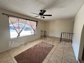 7320 W Rose Ln in Glendale, AZ - Building Photo - Building Photo