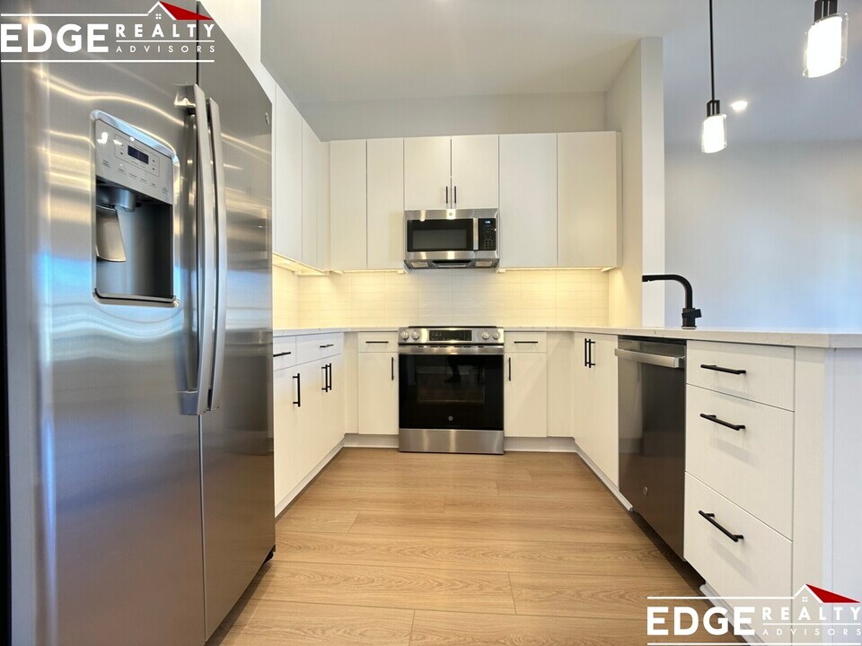 9 Newton St, Unit 1 in Boston, MA - Building Photo