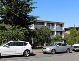 2145 W 2nd Ave in Vancouver, BC - Building Photo