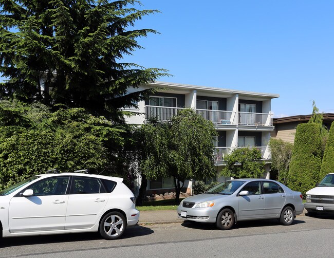 2145 W 2nd Ave in Vancouver, BC - Building Photo - Primary Photo