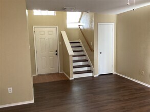 2038 Greenwest Dr in Missouri City, TX - Building Photo - Building Photo