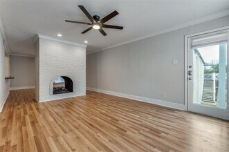 5925 E University Blvd in Dallas, TX - Building Photo - Building Photo