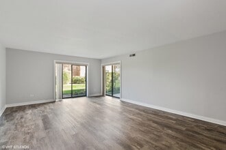 1295 N Sterling Ave in Palatine, IL - Building Photo - Building Photo