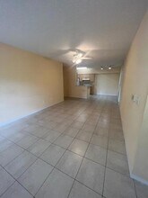 10282 Fox Trail Rd S, Unit 210 in West Palm Beach, FL - Building Photo - Building Photo