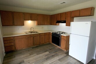 2189 N Earl Rudder Fwy in Bryan, TX - Building Photo - Building Photo