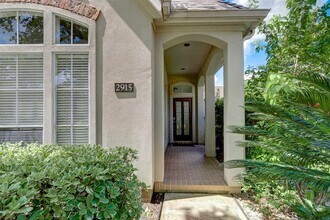 2915 Monet Dr in Sugar Land, TX - Building Photo - Building Photo