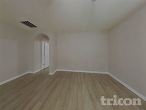 16185 Yelloweyed Dr in Clermont, FL - Foto de edificio - Building Photo