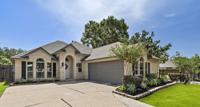property at 2619 Cedarmoor Ct