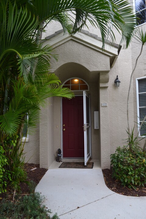 14571 Daffodil Dr in Ft. Myers, FL - Building Photo