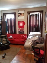 1705 W Montgomery Ave in Philadelphia, PA - Foto de edificio - Building Photo