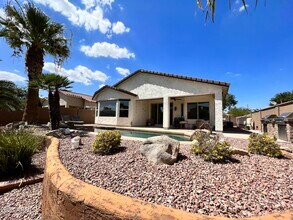 683 E Las Colinas Pl in Chandler, AZ - Building Photo - Building Photo