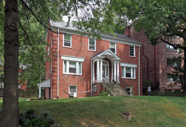 8313 Eastridge Ave in Takoma Park, MD - Building Photo - Building Photo