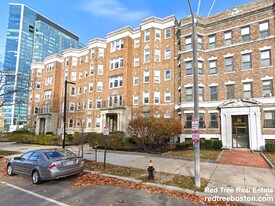 231 Park Dr in Boston, MA - Building Photo