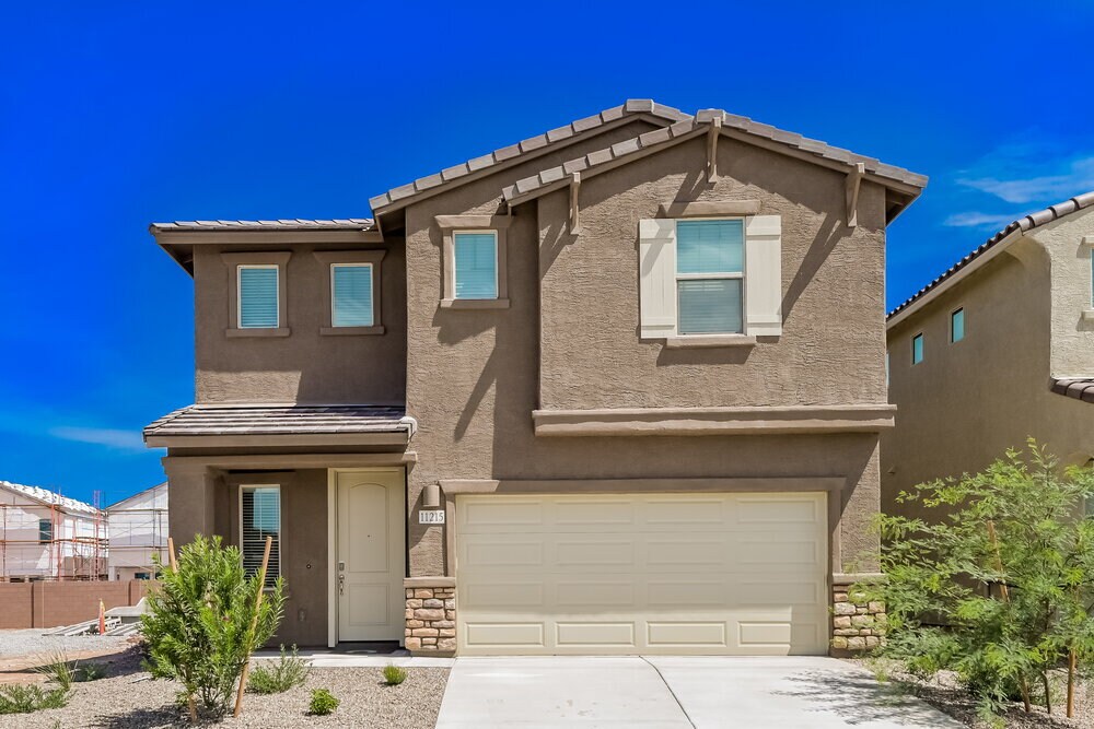 11215 S Weismann Dr in Vail, AZ - Building Photo