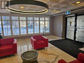 155 Hillcrest Ave in Mississauga, ON - Building Photo - Building Photo