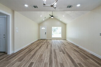 18715 Ratho Ct in Conroe, TX - Building Photo - Building Photo