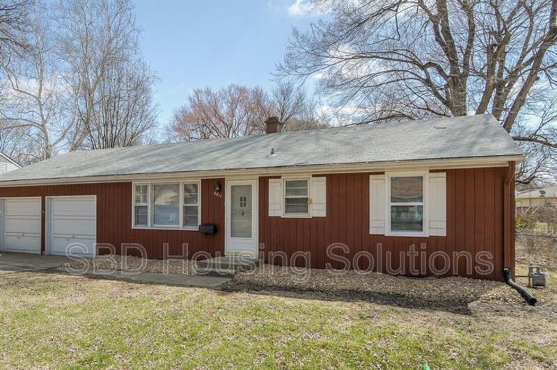 6811 E 98th Terrace in Kansas City, MO - Building Photo