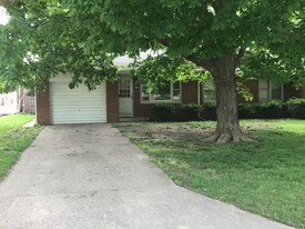 2020 Fletcher St in Urbana, IL - Building Photo