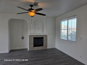 6905 Loheit Way in Sacramento, CA - Building Photo - Building Photo