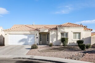 5426 Silent Path Way in North Las Vegas, NV - Building Photo