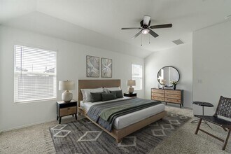 341 Escondido Cir in San Marcos, TX - Building Photo - Building Photo