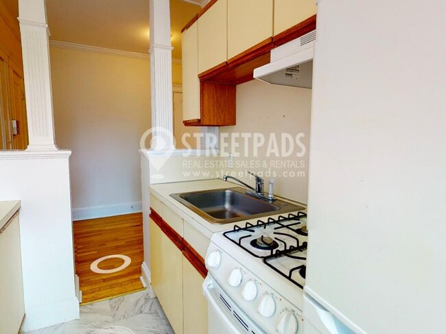 property at 21 Wendell St