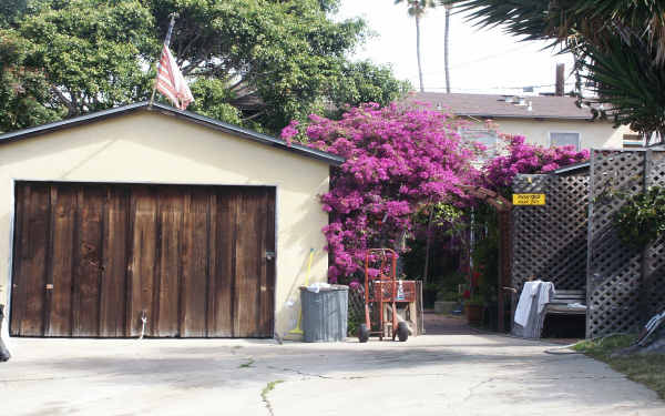 370-376 Playa Del Norte in La Jolla, CA - Building Photo