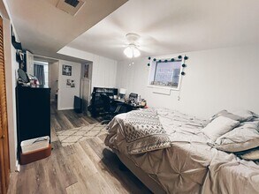 4 N Arthur Ashe Boulevard, Unit Apt 1 in Richmond, VA - Foto de edificio - Building Photo