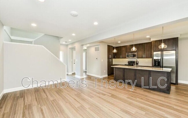 1802 N Shore Ct in Reston, VA - Building Photo - Building Photo