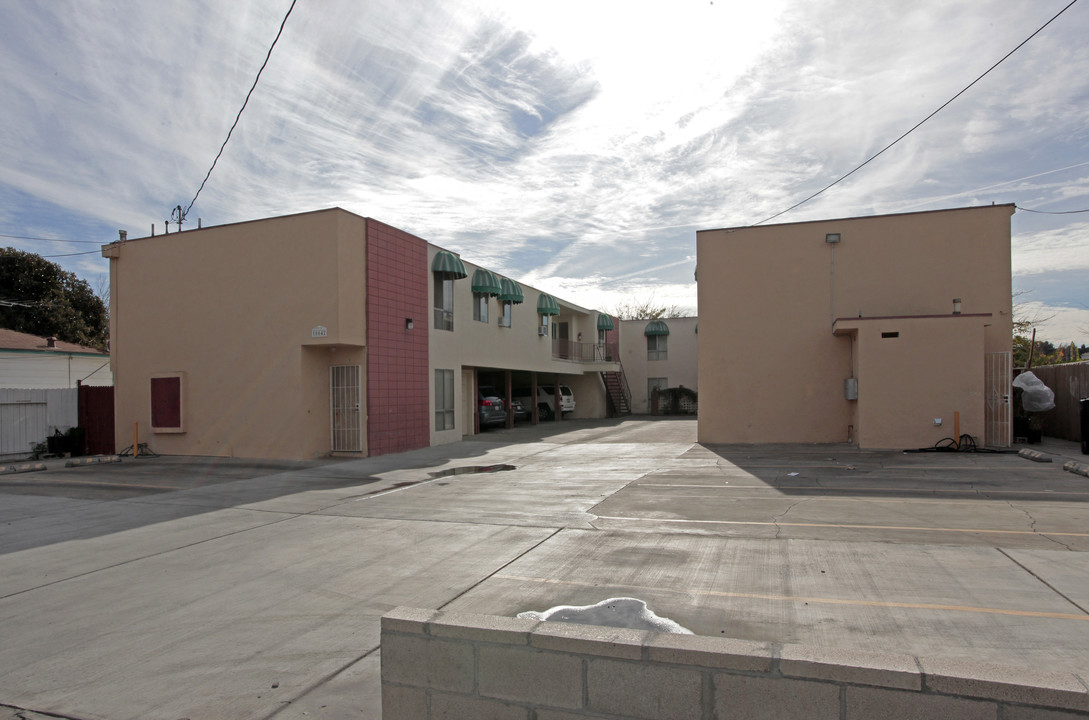 10642 Dorothy Ave in Garden Grove, CA - Building Photo