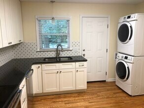 107 Strode Cir in Clemson, SC - Foto de edificio - Building Photo