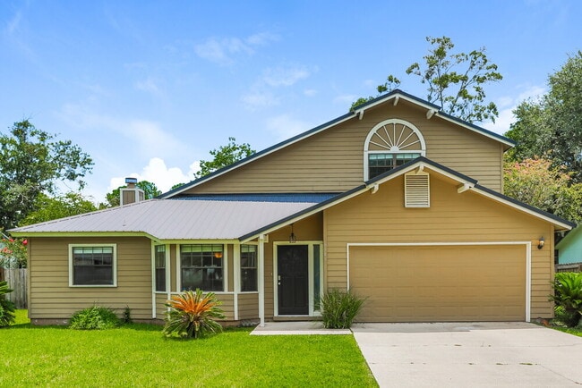 property at 6145 Island Forest Dr