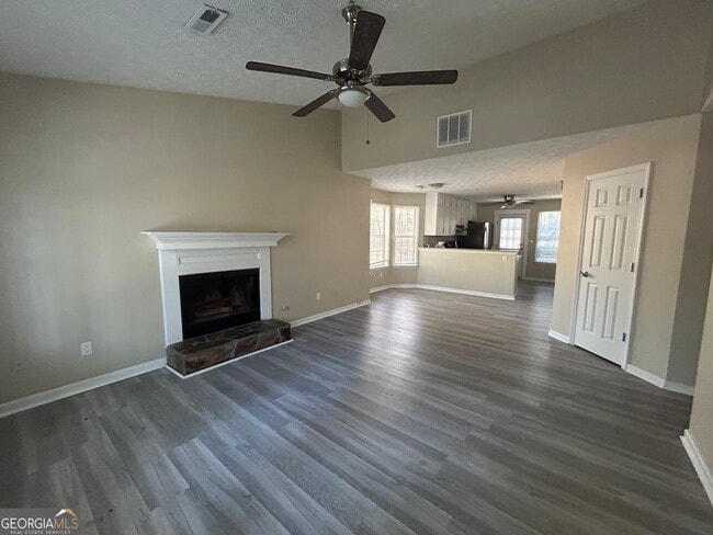 681 Senoia Rd in Tyrone, GA - Building Photo - Building Photo