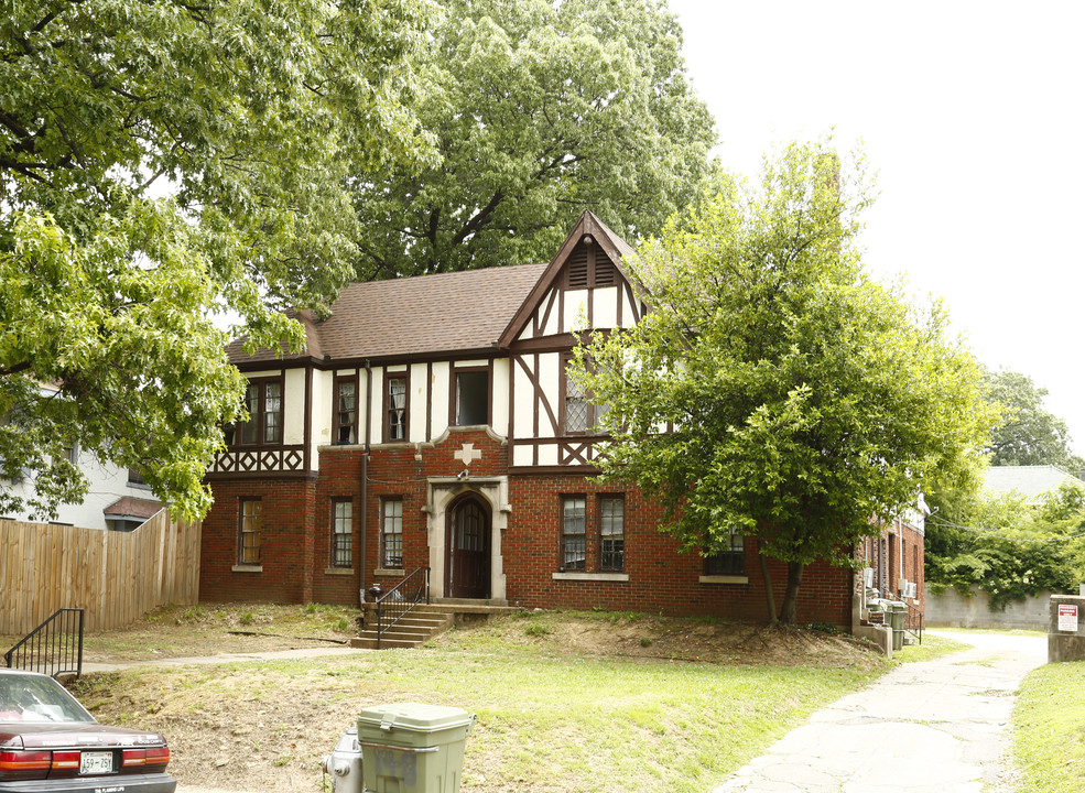 Stonewall in Memphis, TN - Building Photo